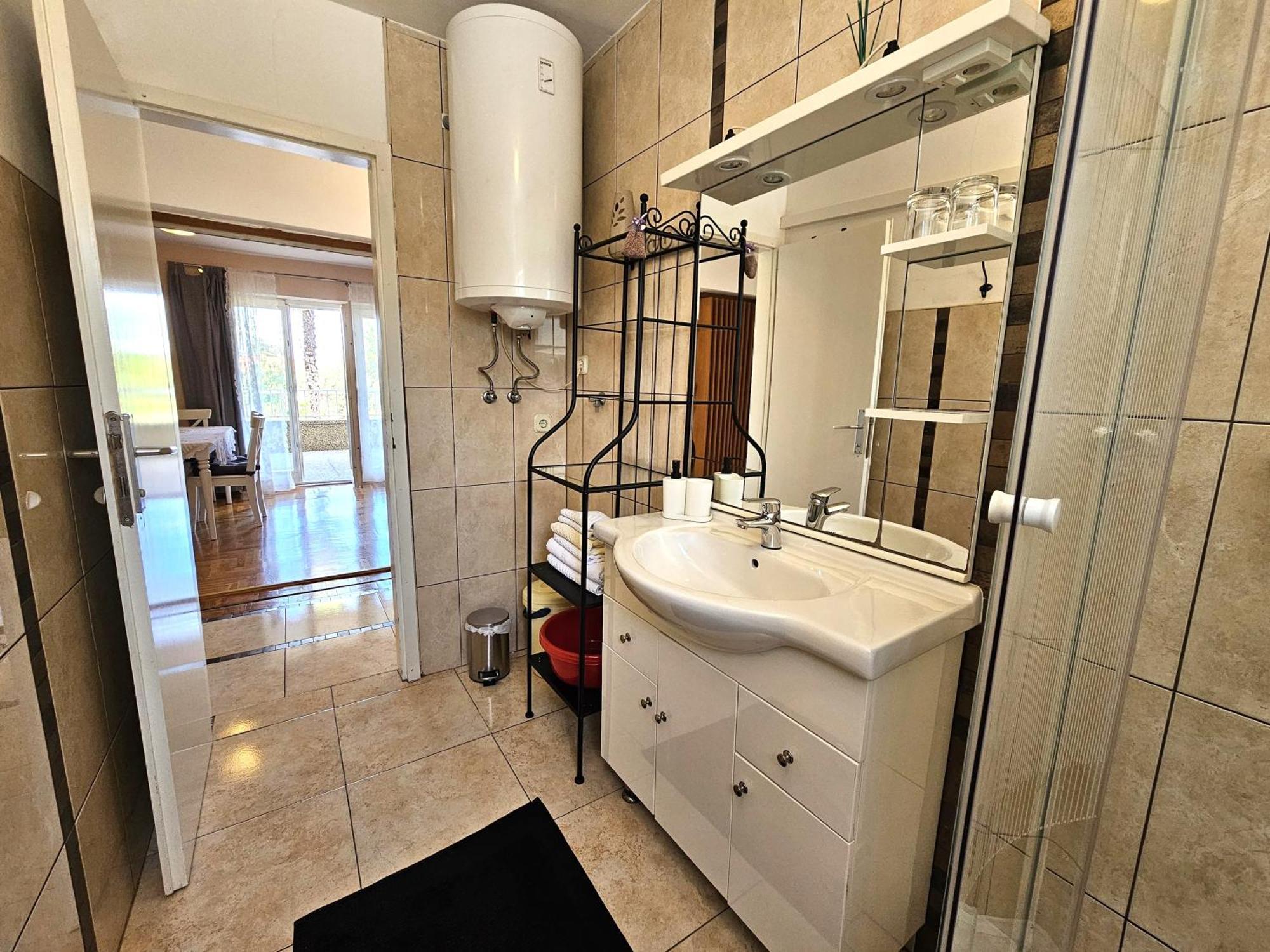 Apartments Mirko Malinska Εξωτερικό φωτογραφία